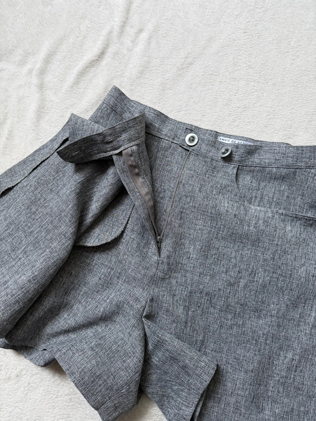 Short-jupe gris taille haute pan portefeuille asymétrique – taille M