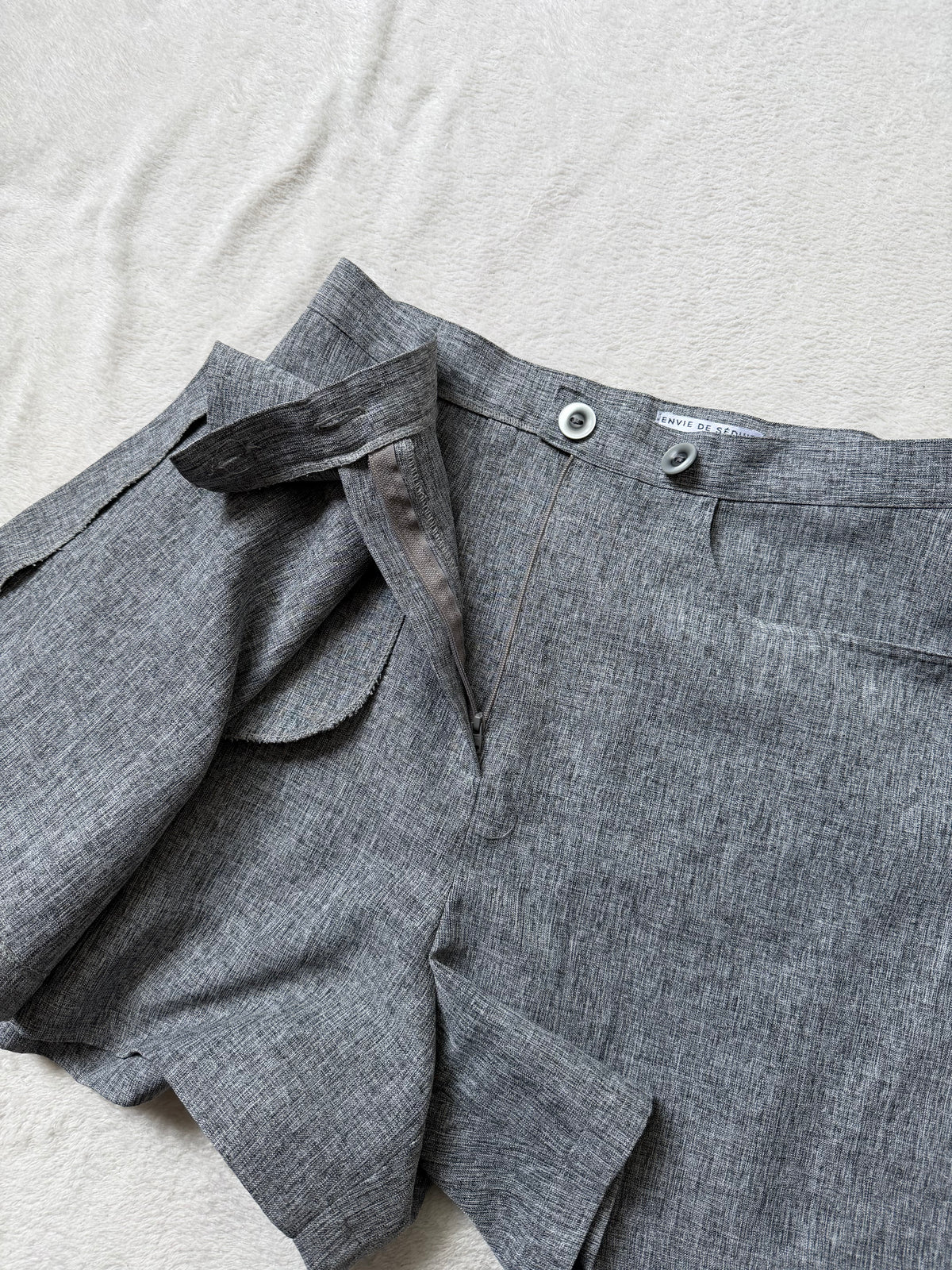 Short-jupe gris taille haute pan portefeuille asymétrique – taille M