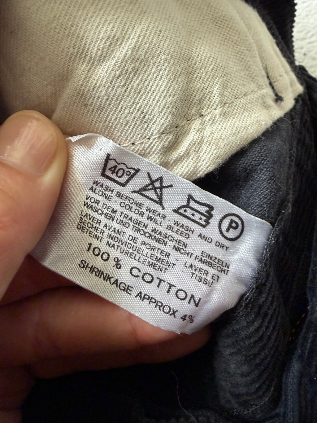 Capri Levi’s noir en velours côtelé coupe évasée – taille S