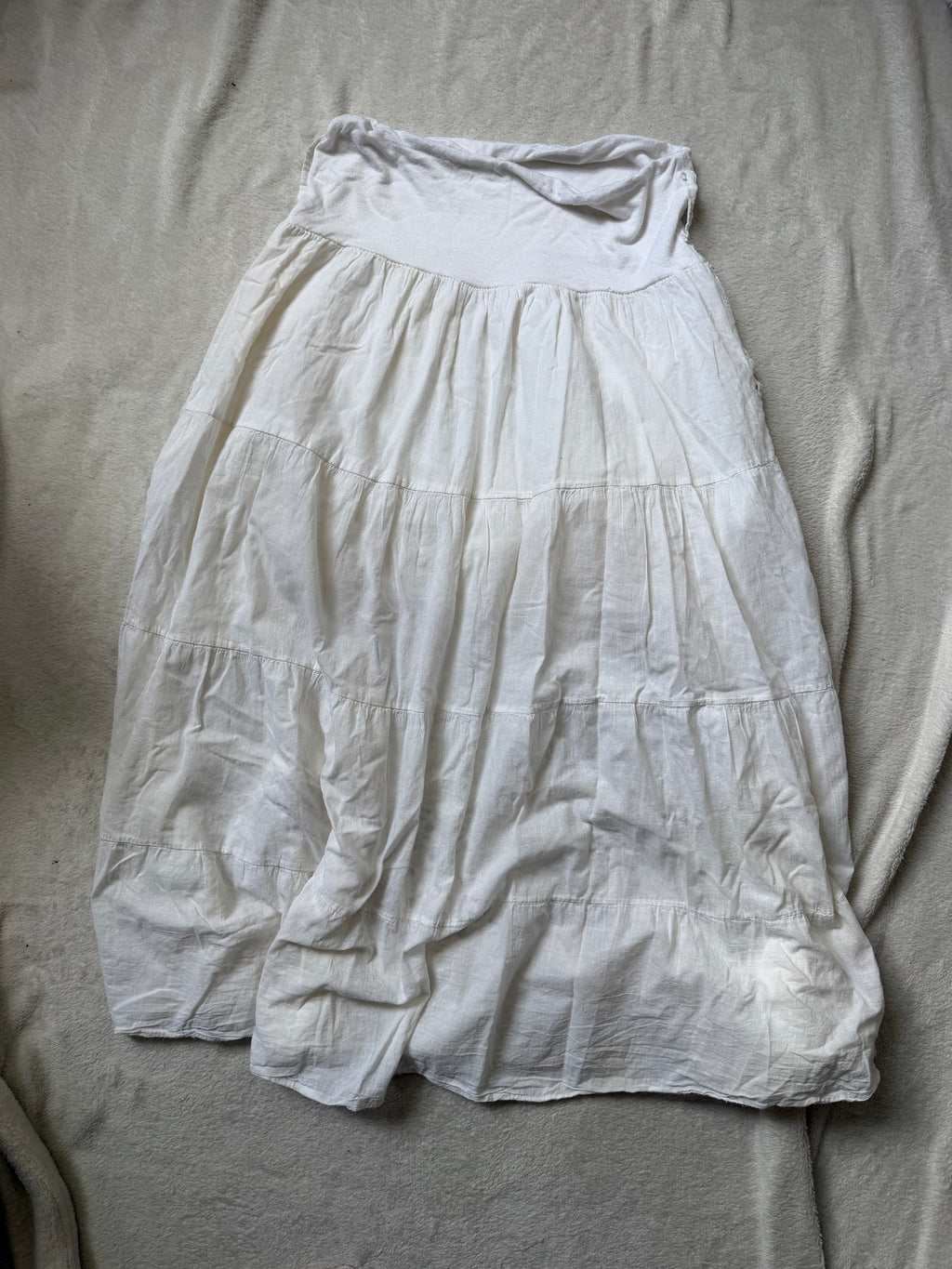 Jupe longue blanche dentelle crochet floral à volants – taille S/M/L