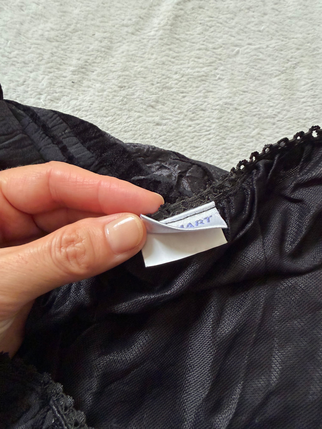 Jupe midi noire évasée à empiècements en biais – taille L/XL