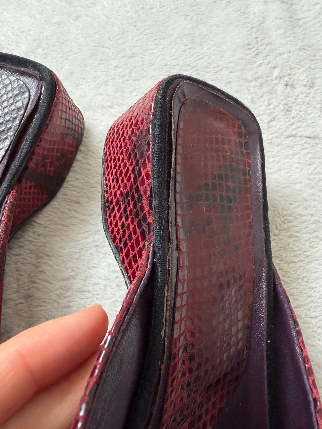 Burgundy square-toe reptile-effect mules – size 39
