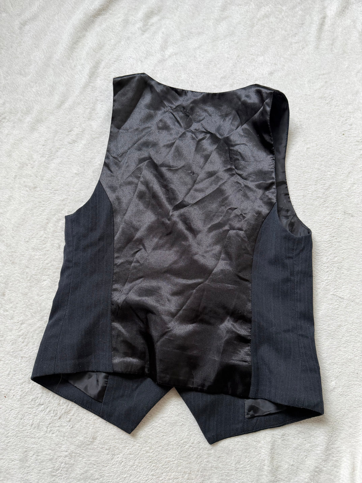 Fitted grey/black button-up suit vest y2k – size S