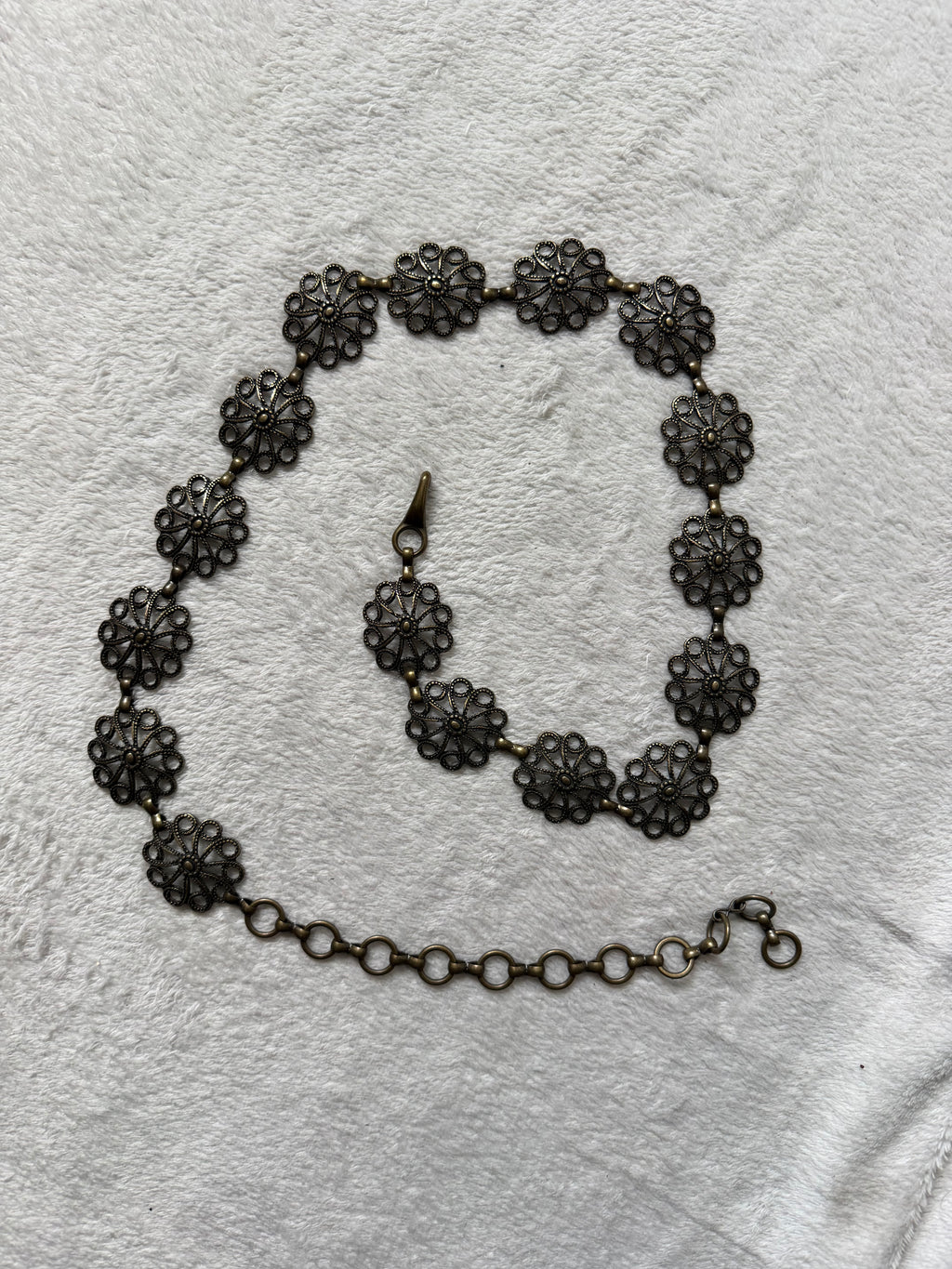 Ceinture chaîne bronze à médaillons rosaces ajourés – ajustable