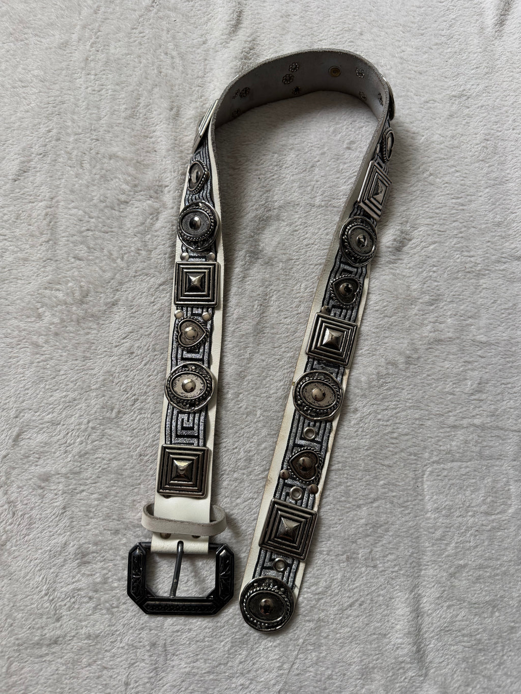 Ceinture cuir blanc ornements métal argenté style western - taille 85cm