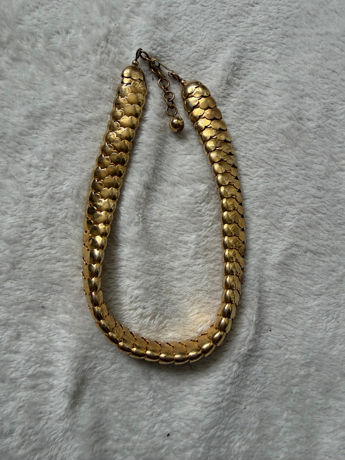 Collier ras de cou doré maille serpent épaisse