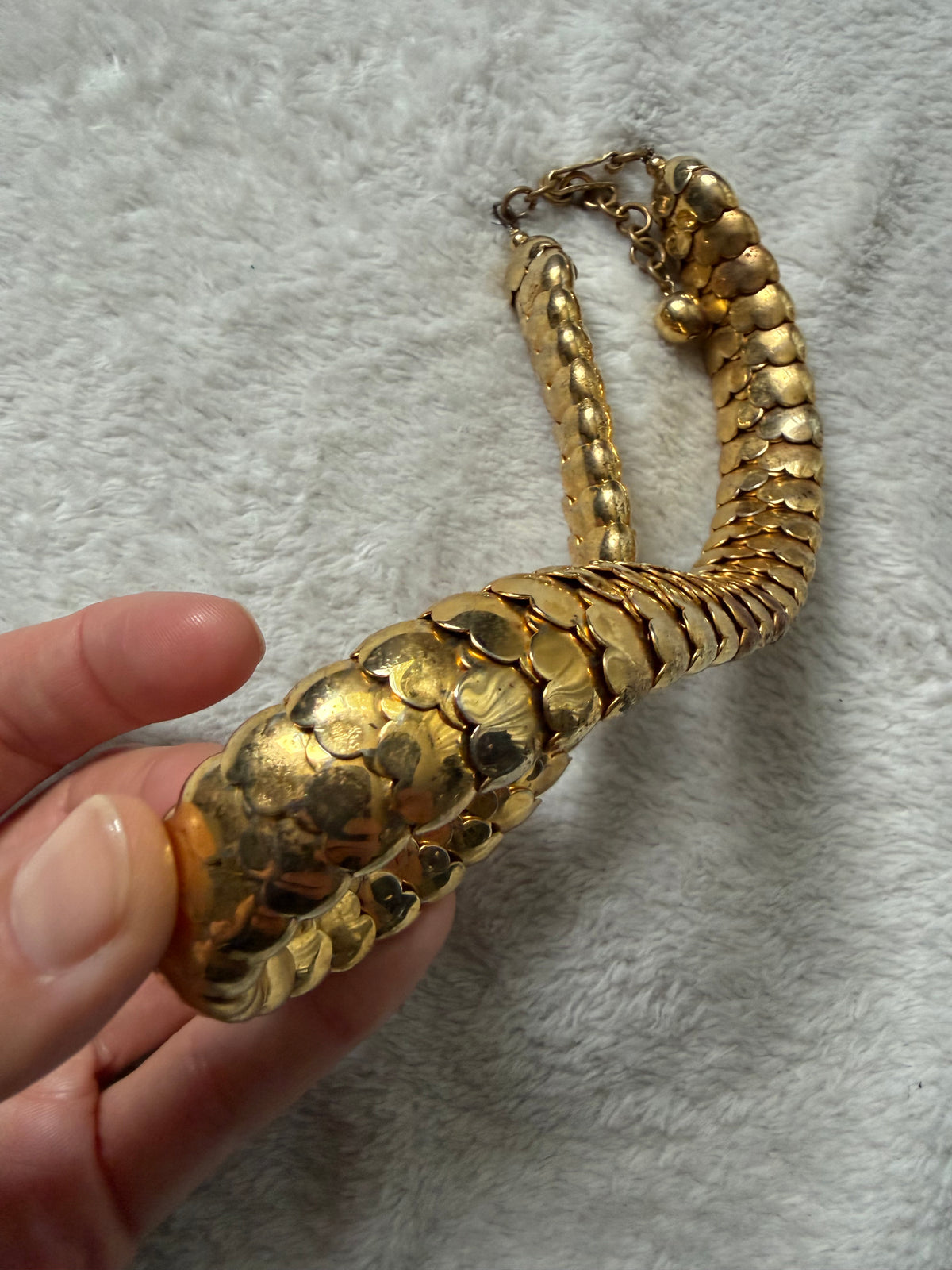 Collier ras de cou doré maille serpent épaisse