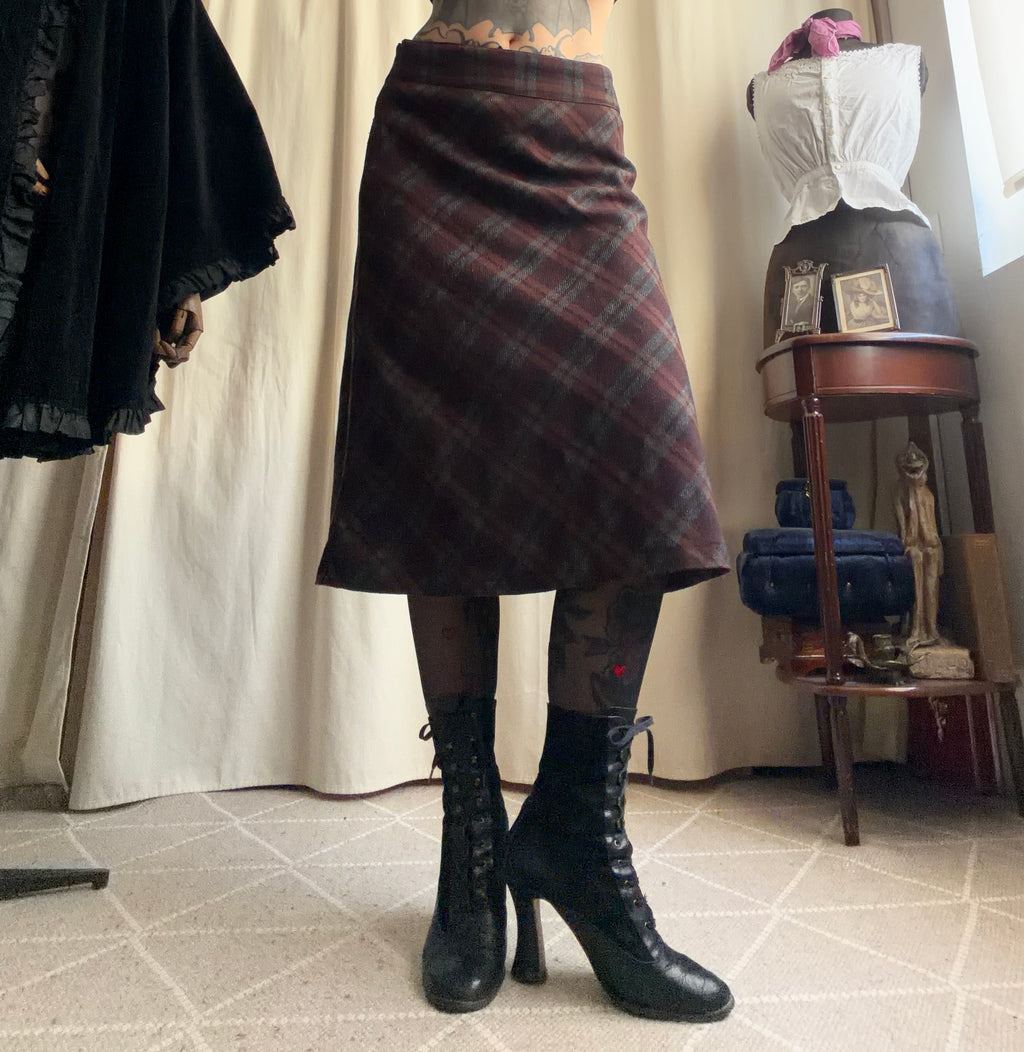 Jupe midi droite à carreaux tartan style dark academia - taille M/L
