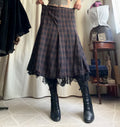 Jupe à carreaux évasée avec dentelle noire style dark academia grunge 90s - taille XL