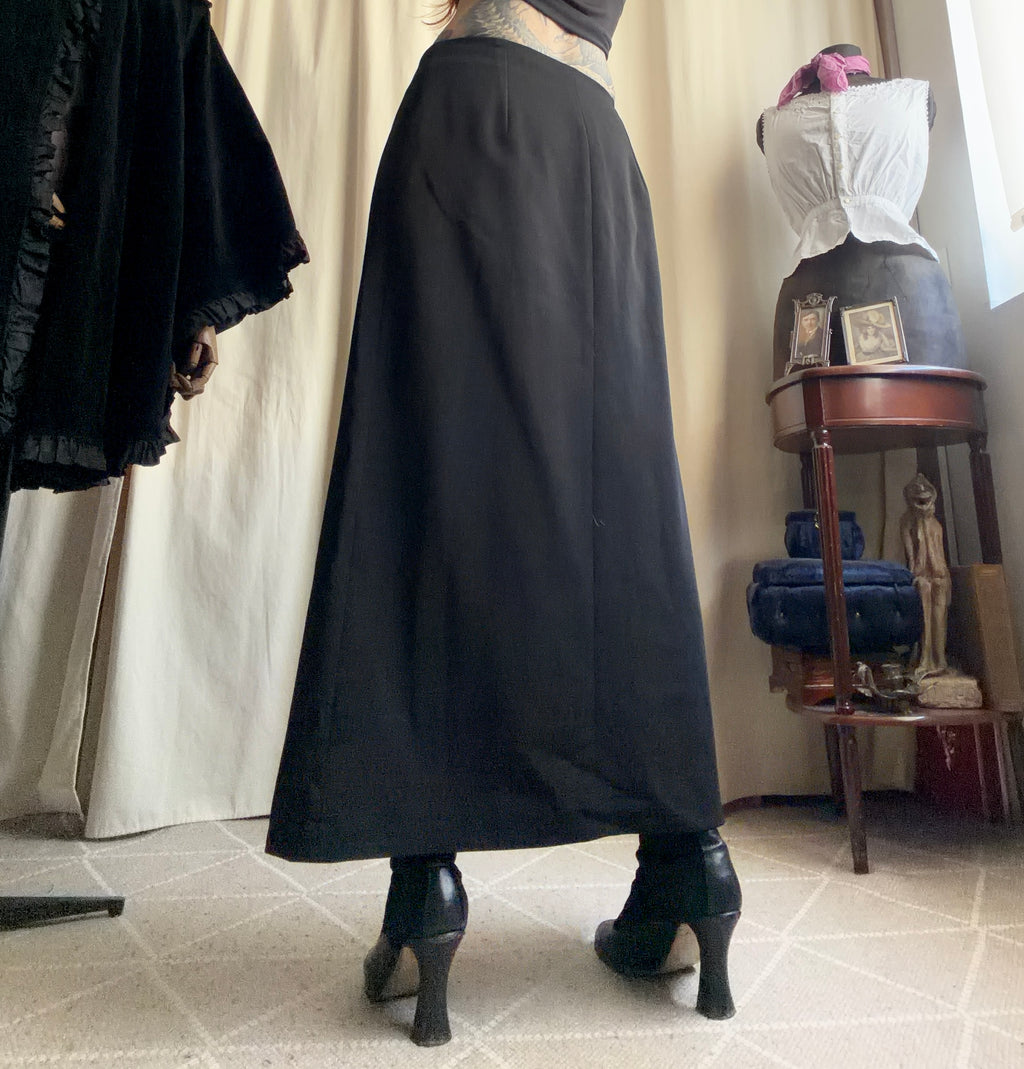 Jupe maxi noire taille haute à boutons style minimal goth - taille L/XL