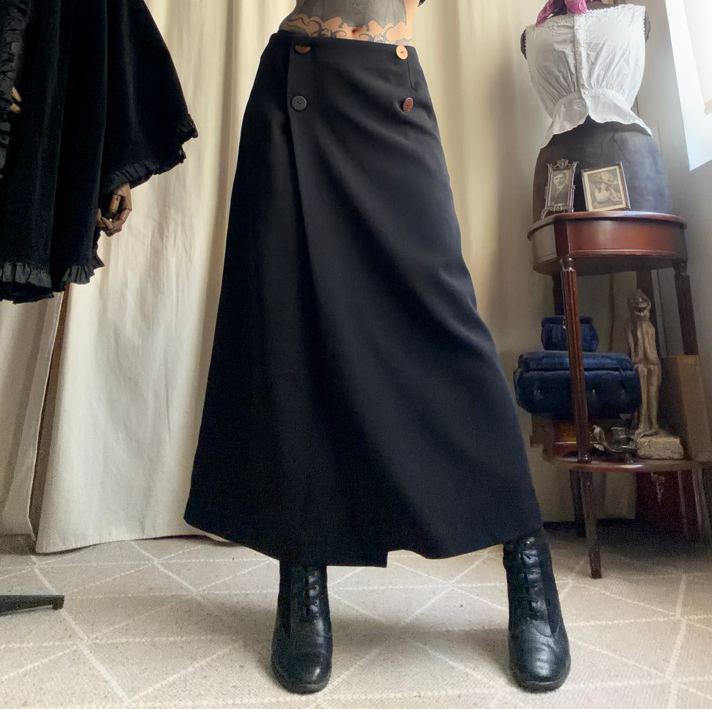 Jupe maxi noire taille haute à boutons style minimal goth - taille L/XL