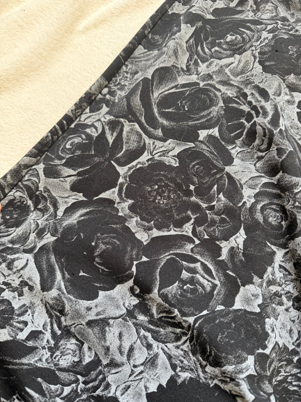 Jupe longue gris anthracite imprimé floral – whimsigoth dark romantic 90s – taille S/M