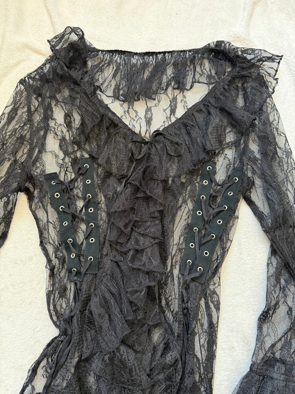 Black lace top ruffles and lacing vampy pirate gothic style - size L/XL