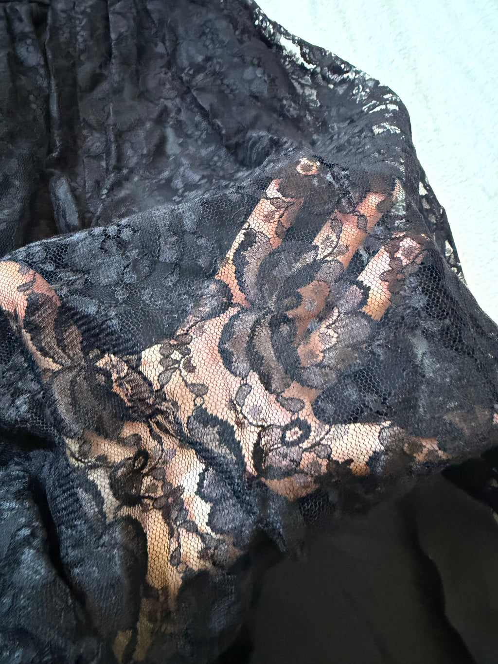 Jupe-culotte noire en dentelle fleurie style romantic goth whimsigoth - taille S