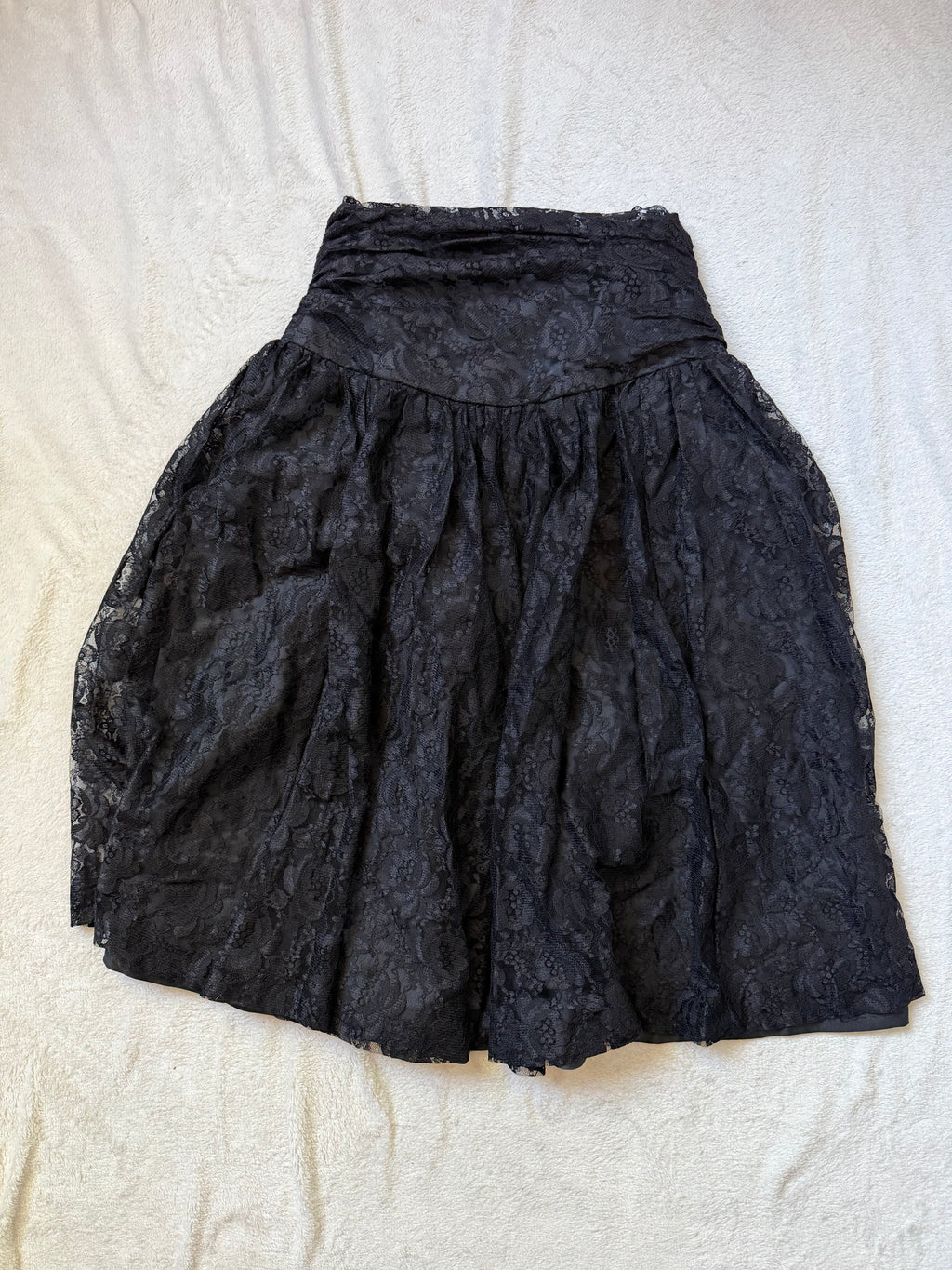 Jupe-culotte noire en dentelle fleurie style romantic goth whimsigoth - taille S