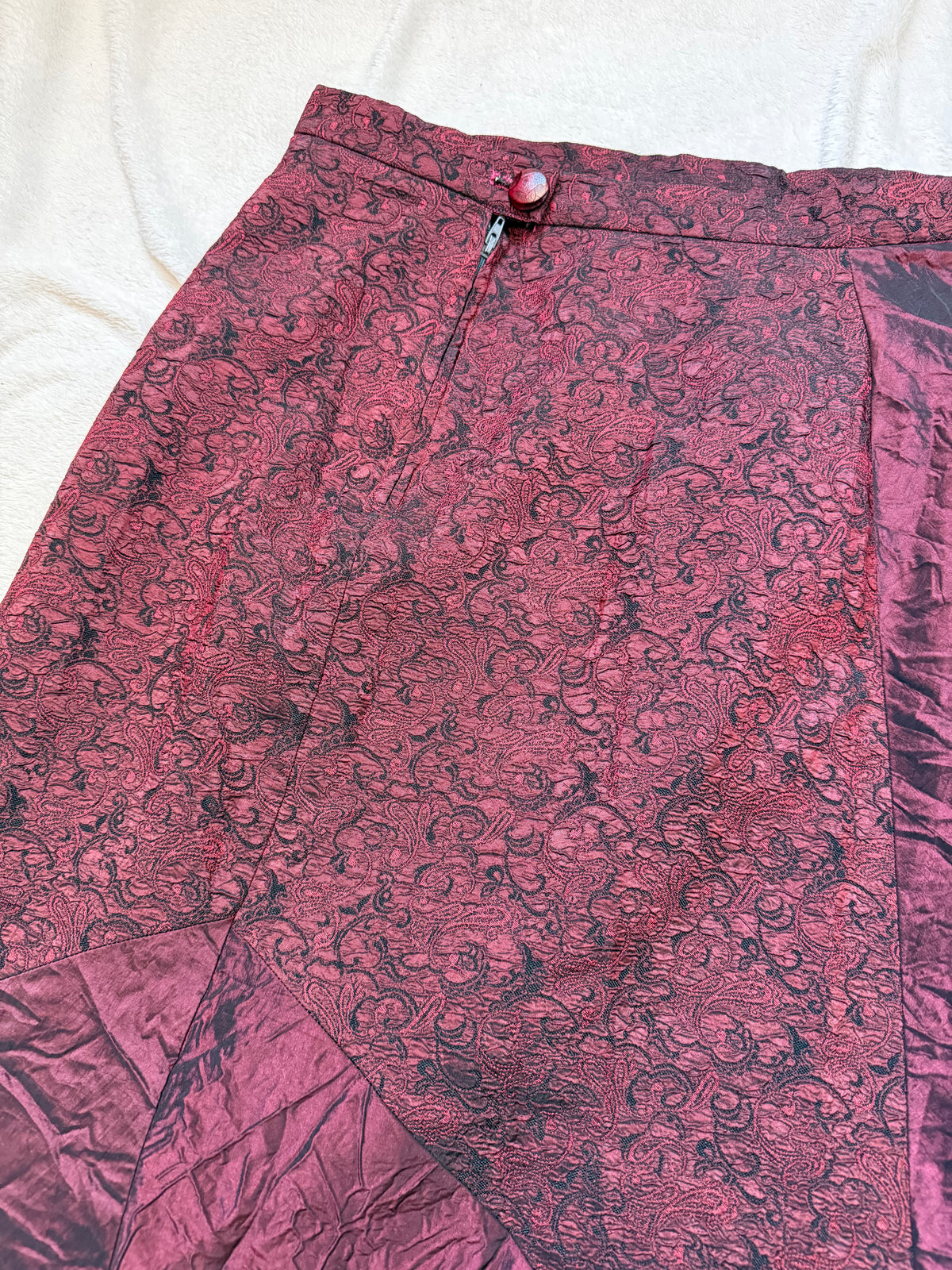 Jupe longue bordeaux velours asymétrique style whimsigoth vampire – taille S