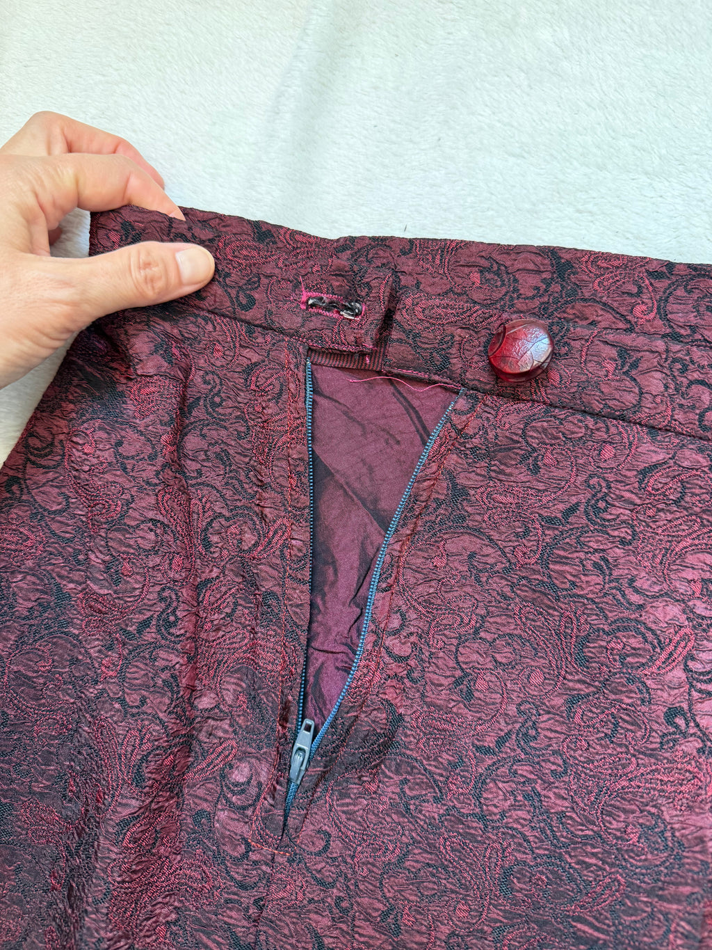Jupe longue bordeaux velours asymétrique style whimsigoth vampire – taille S