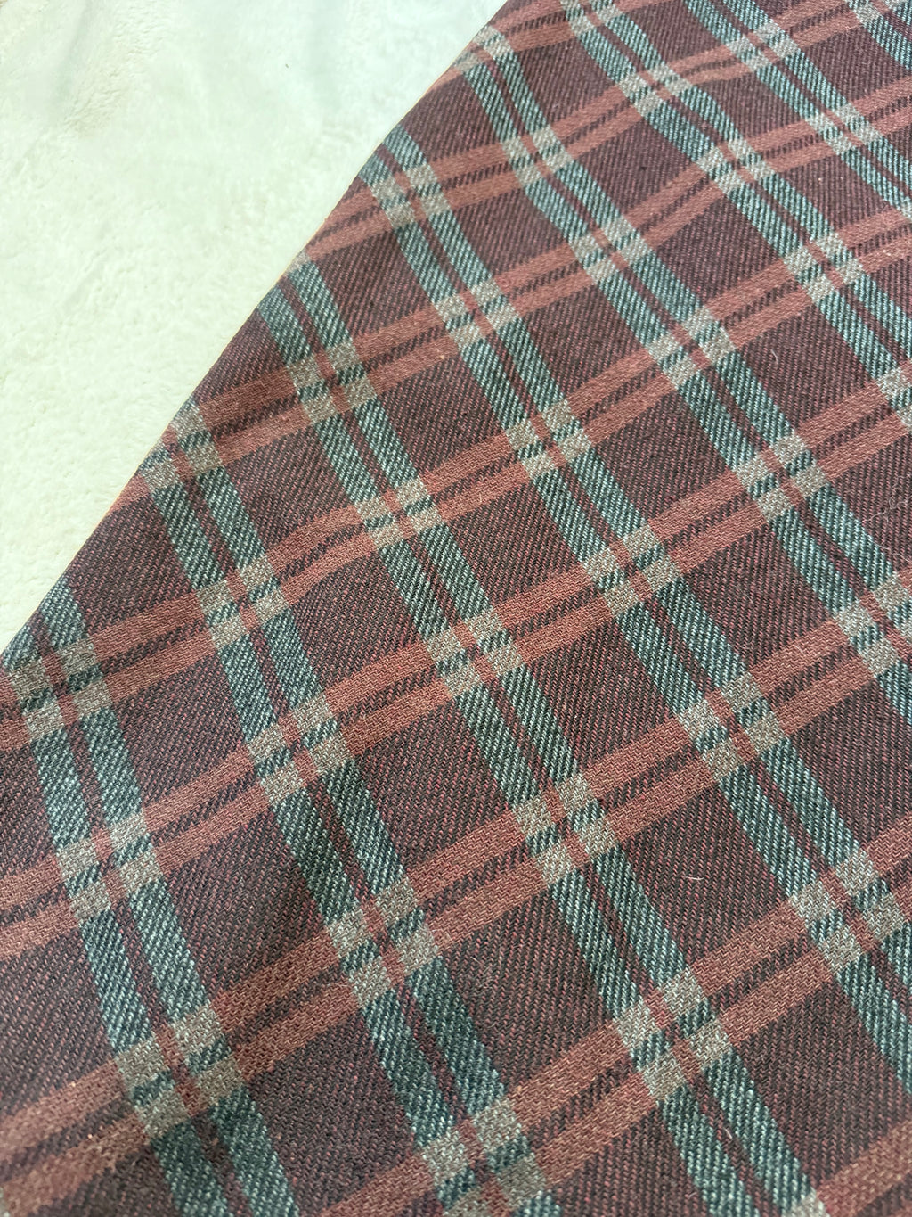 Jupe midi droite à carreaux tartan style dark academia - taille M/L