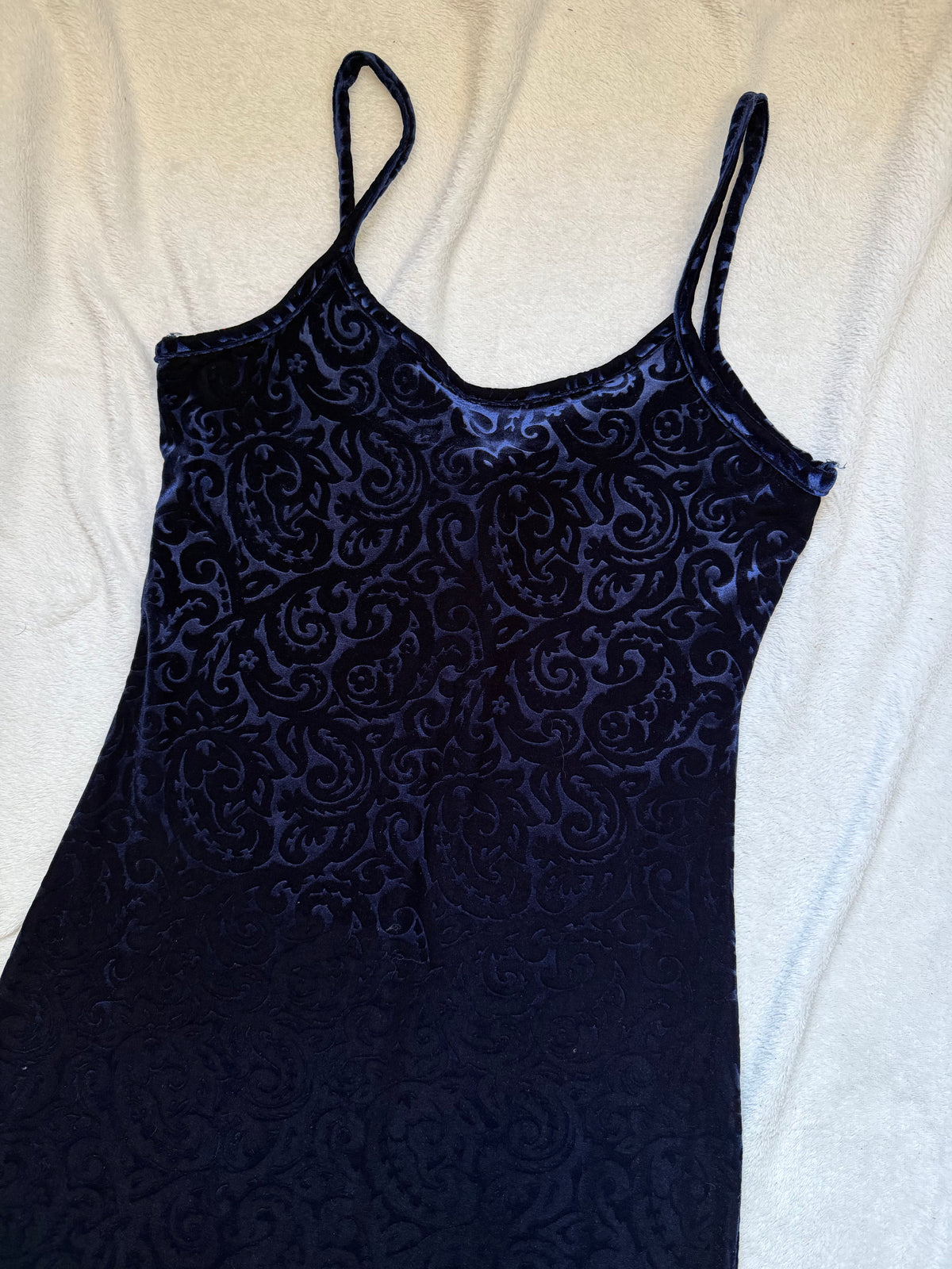 Midnight blue devoré velvet long dress with arabesque patterns – size M/L