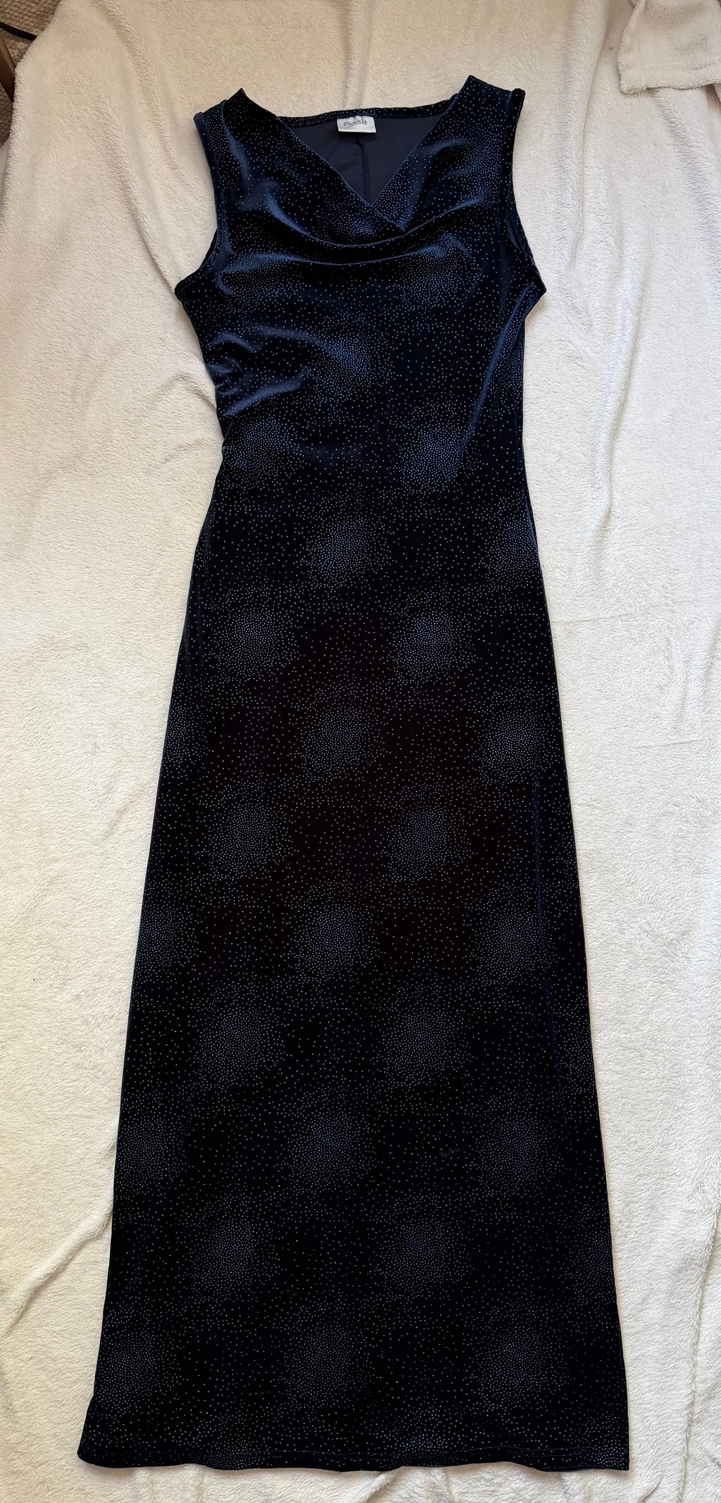 Robe longue bleu nuit velours pailleté avec col drapé – taille M/L
