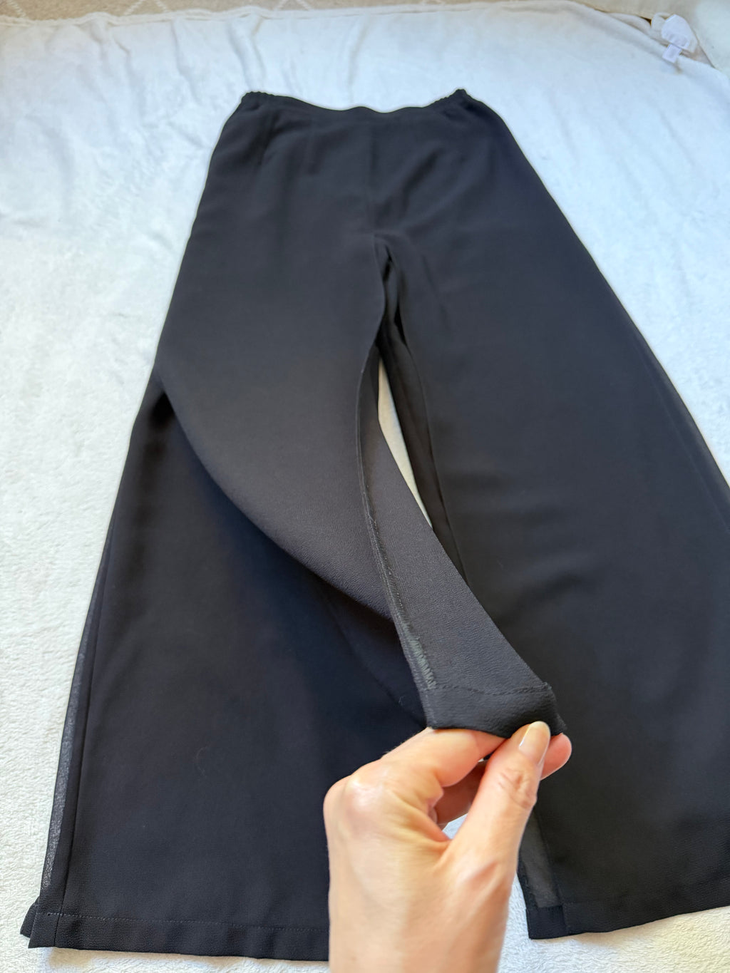 Pantalon noir jambes extra larges avec voile fluide style avant garde goth - taille S/M