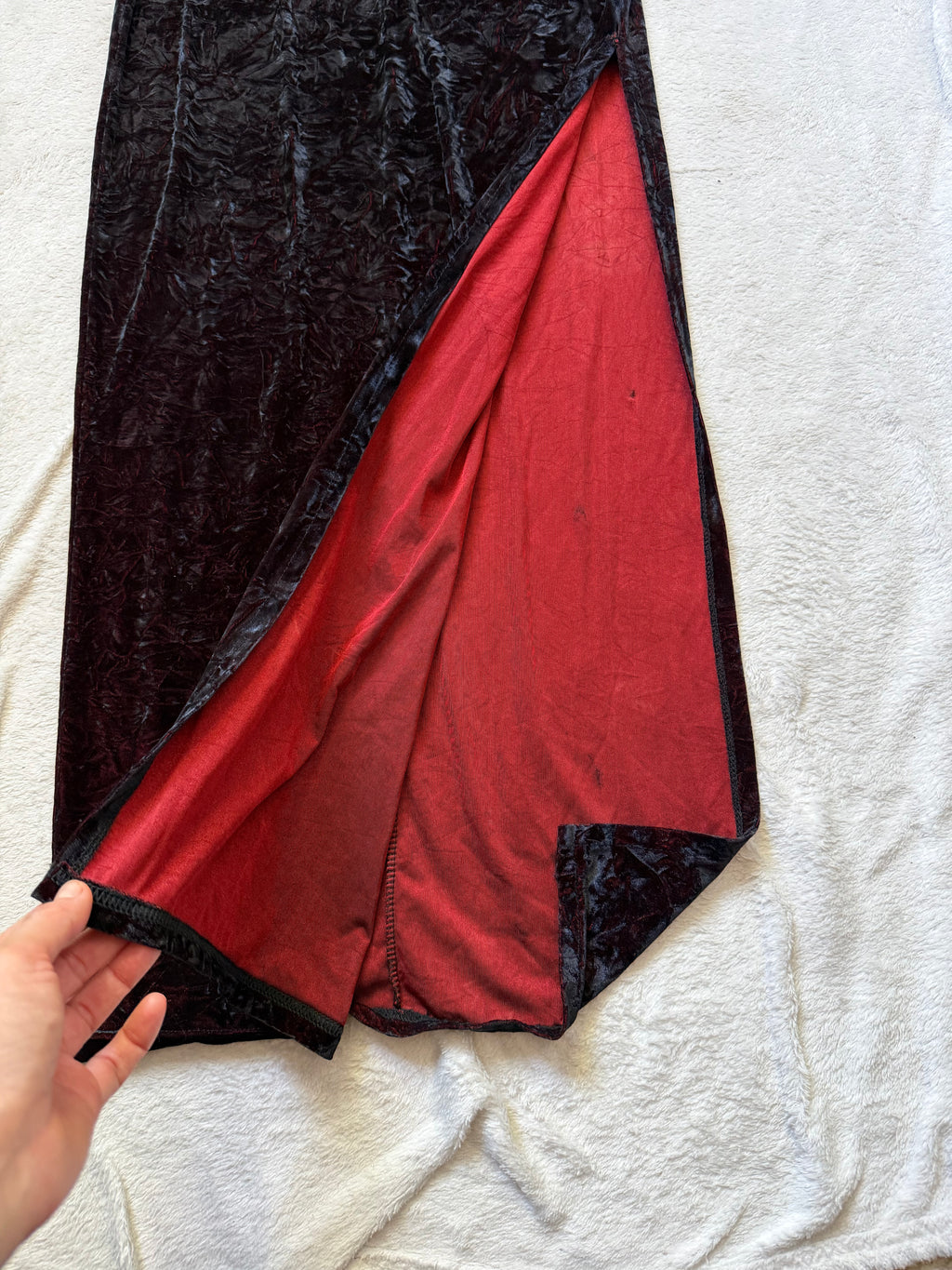 Long black velvet burgundy-tinged slit dress – 90s gothic vampire – size S