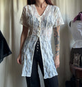 Long top blanc en dentelle florale à boutons style romantic goth victorian - taille S