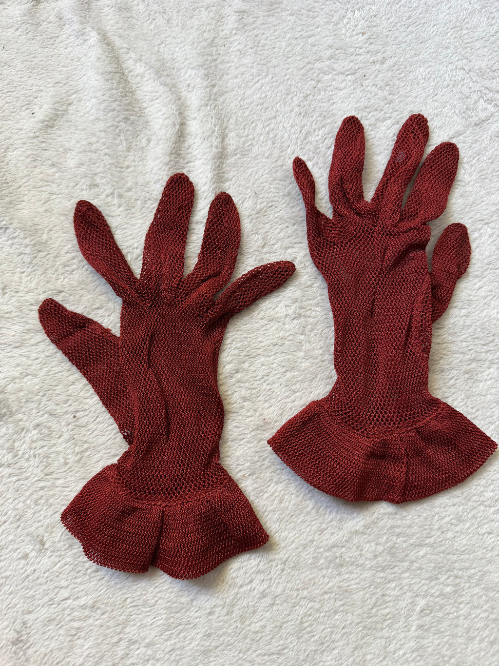 Gants en résille orange à poignets volantés en dentelle – goth cabaret burlesque