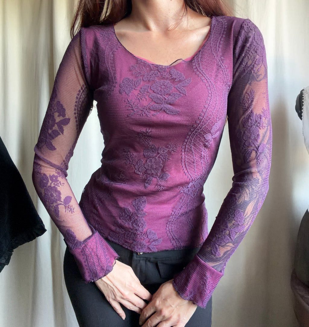 Top violet en résille et dentelle florale style whimsigoth romantic goth - taille S/M