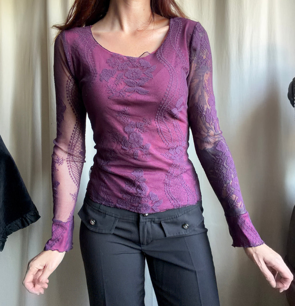 Top violet en résille et dentelle florale style whimsigoth romantic goth - taille S/M