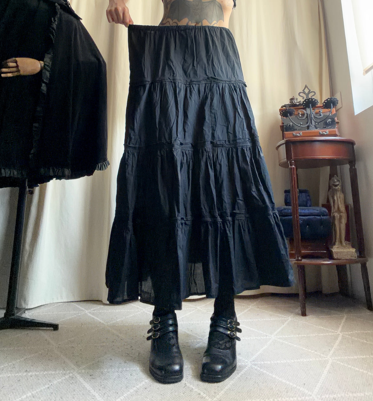 Jupe longue noire à étages fluide style whimsigoth witch 90s - Taille M/L