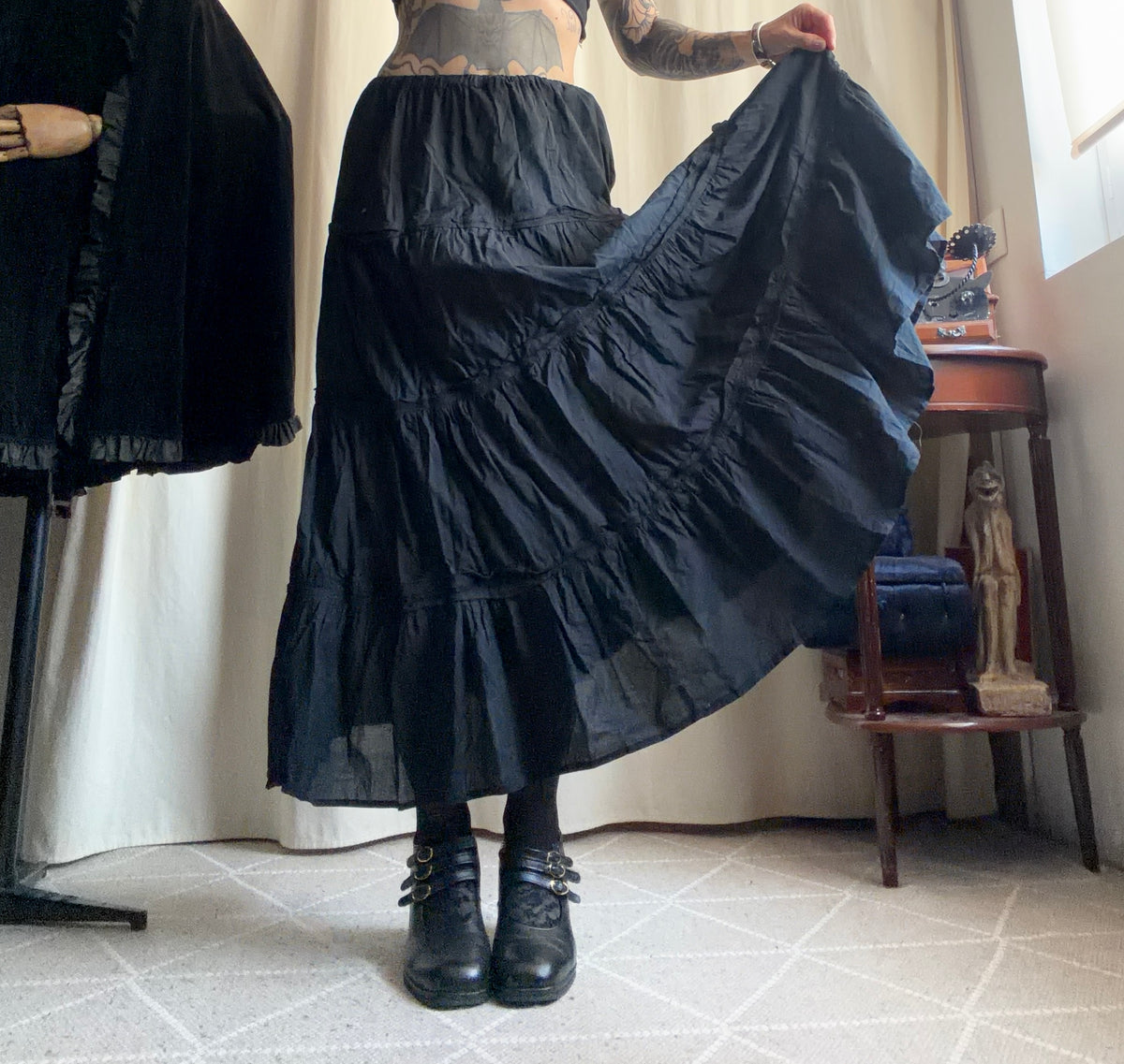 Jupe longue noire à étages fluide style whimsigoth witch 90s - Taille M/L