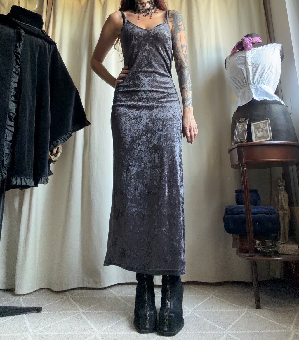 Robe maxi en velours frappé gris anthracite style whimsigoth vampire 90s - taille S/M