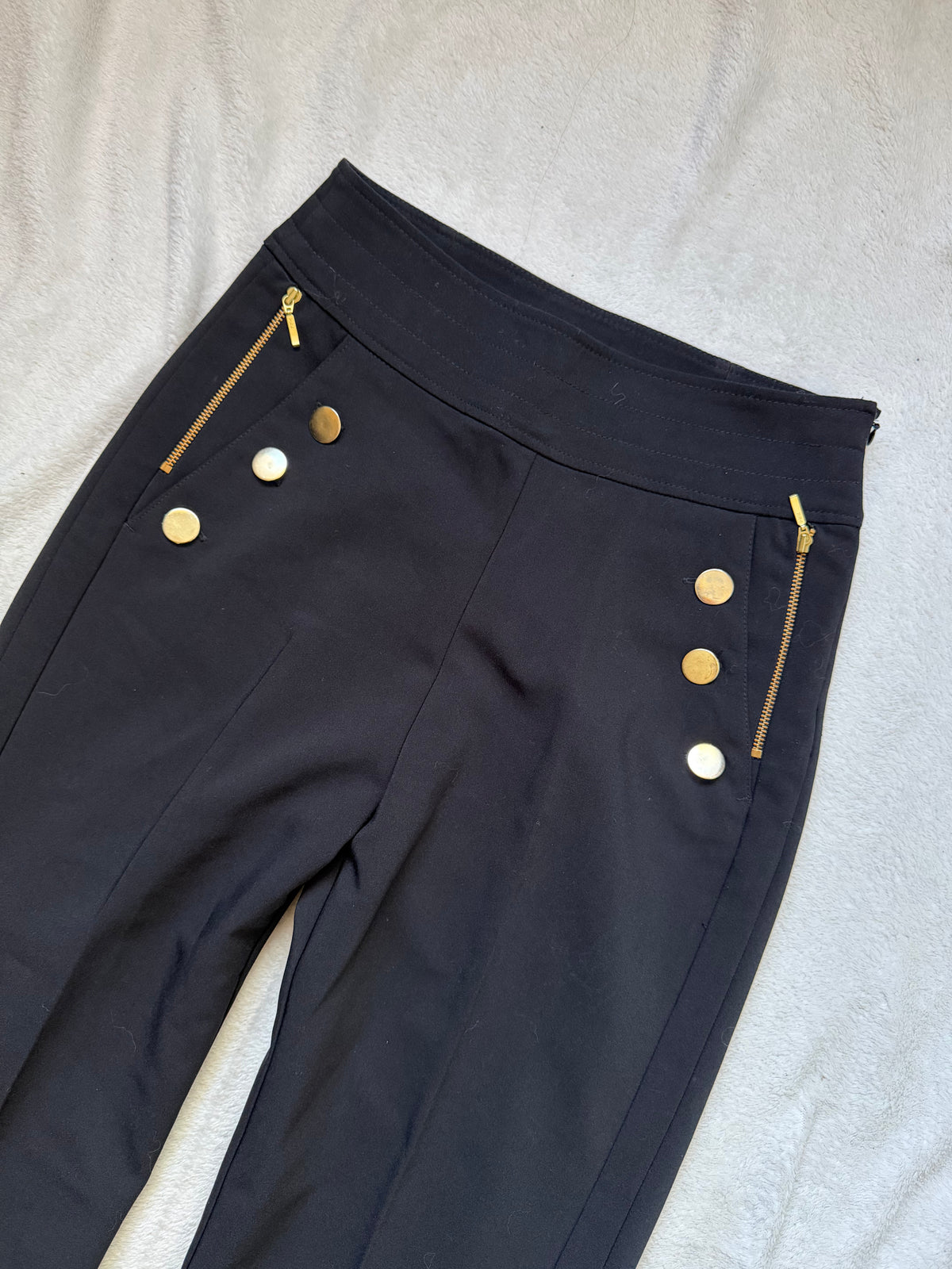 Pantalon noir taille haute à boutons dorés style office siren corporate goth - taille S
