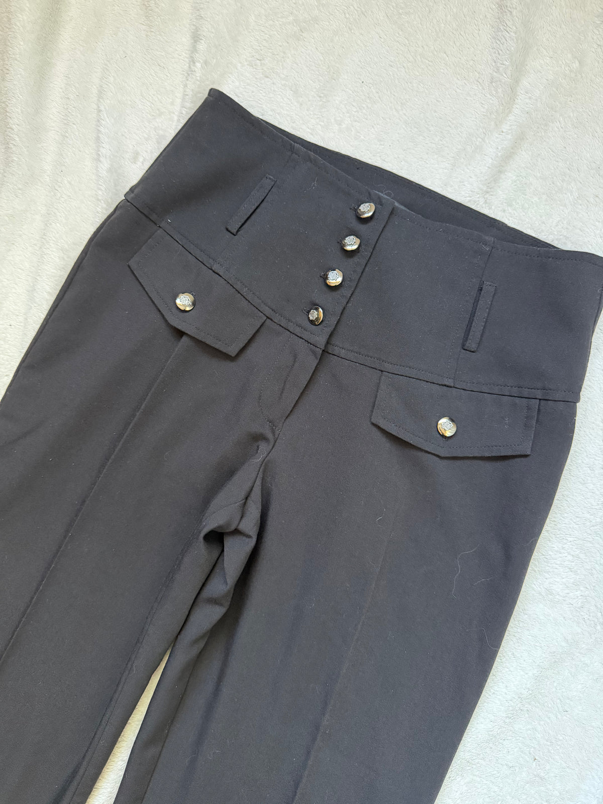 Pantalon noir taille haute à boutons métalliques style corporate goth military - taille S