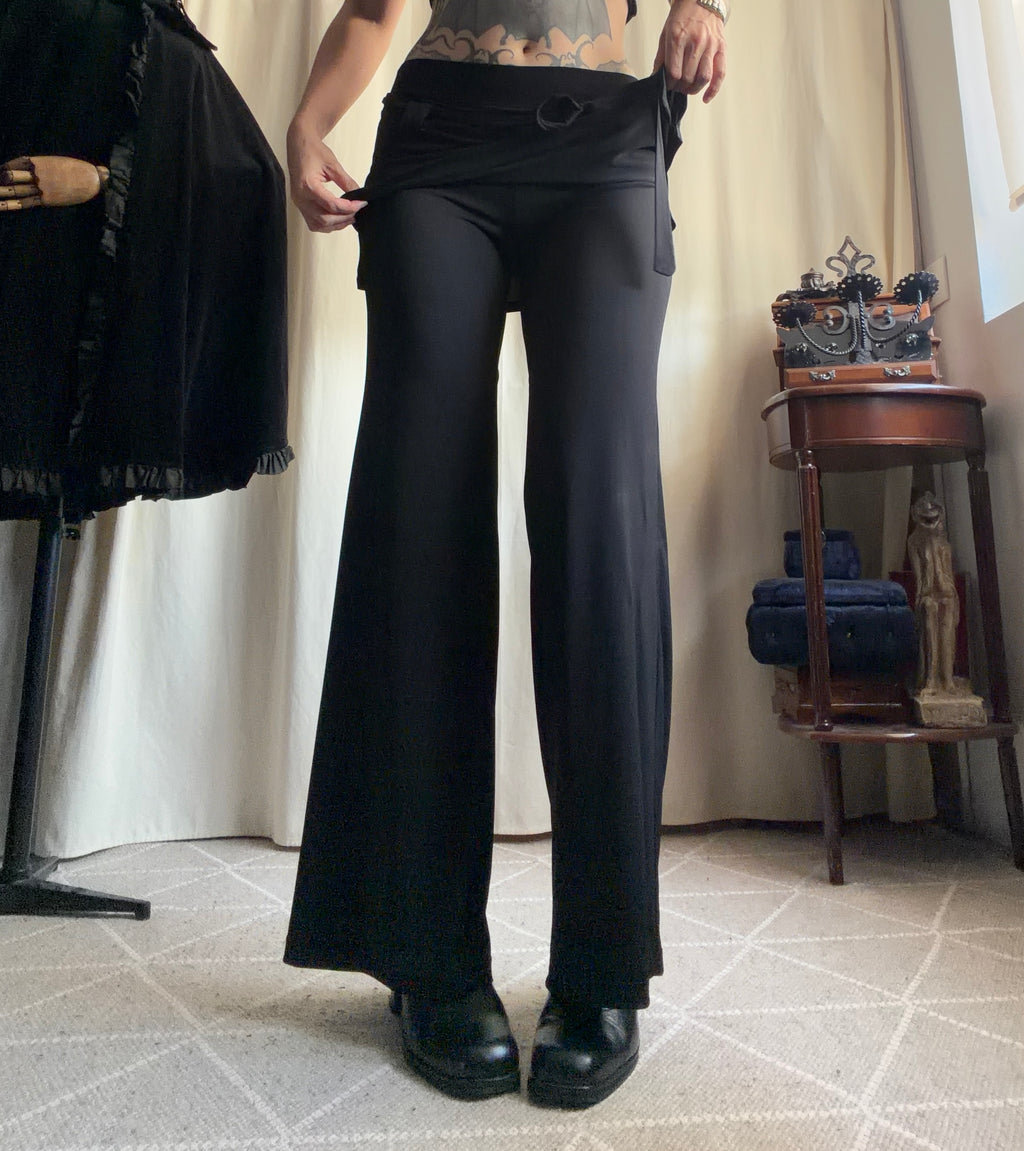 Flowy black trousers with integrated mini skirt - Size S/M