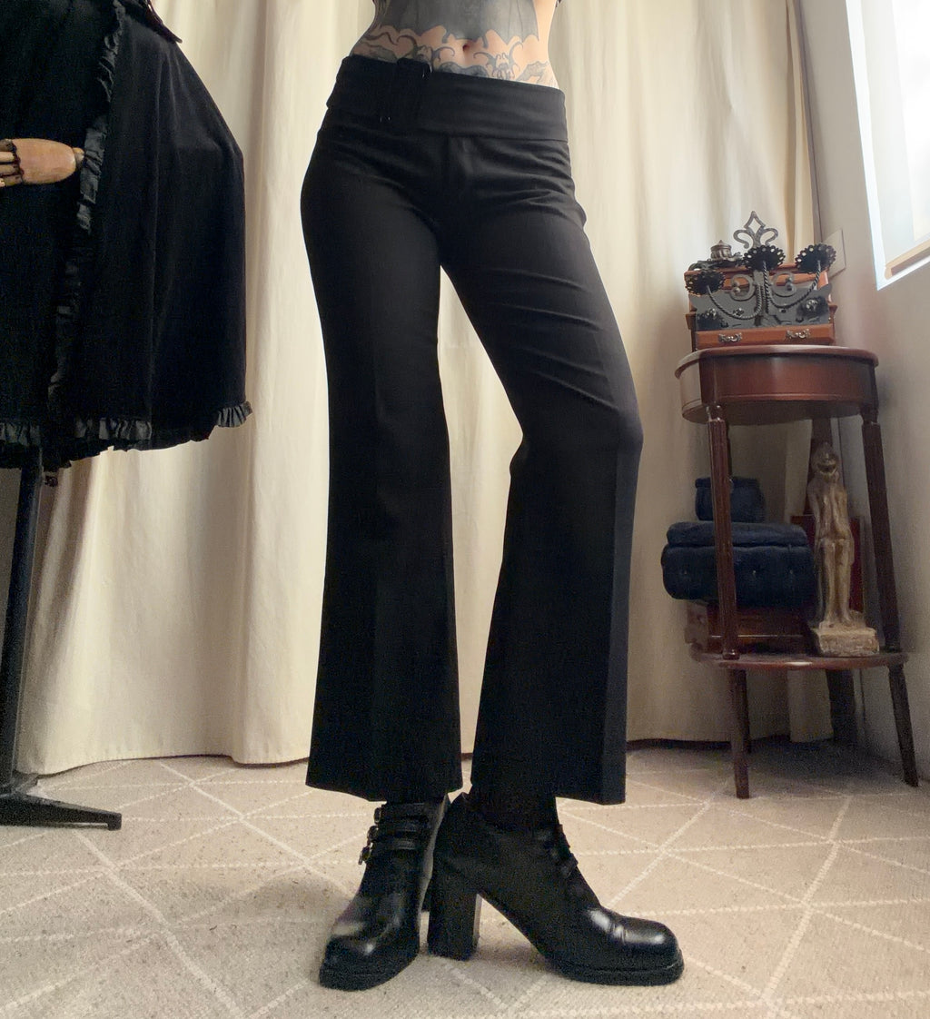 Pantalon noir flare taille basse ceinture large style corporate goth - Taille M