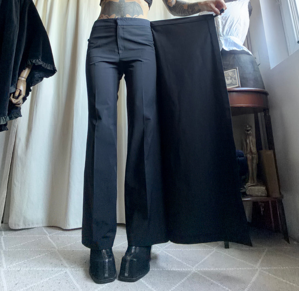 Pantalon noir wide leg avec pan asymétrique style avant garde goth - taille M