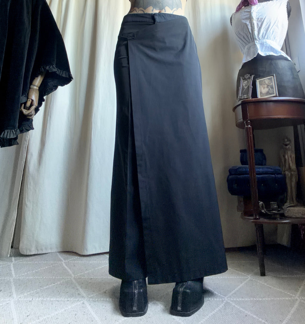 Pantalon noir wide leg avec pan asymétrique style avant garde goth - taille M