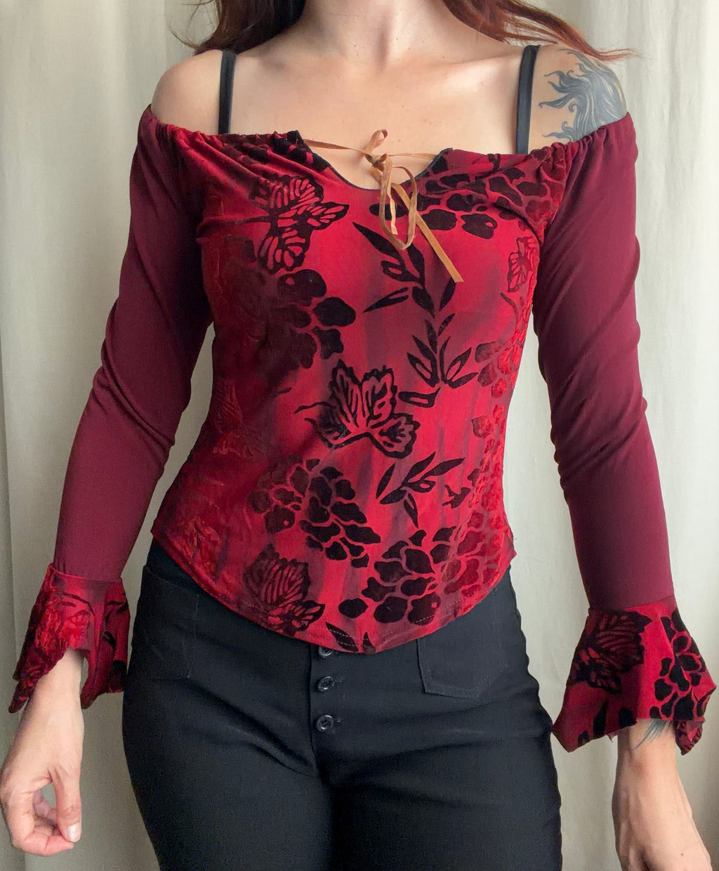 Floral devoré velvet mesh sleeve goth vampy top - Size S/M