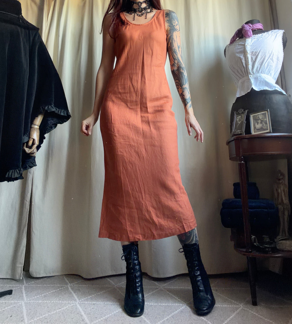 Robe maxi orange en lin coupe ajustée style witchy automne pumpkin - taille M