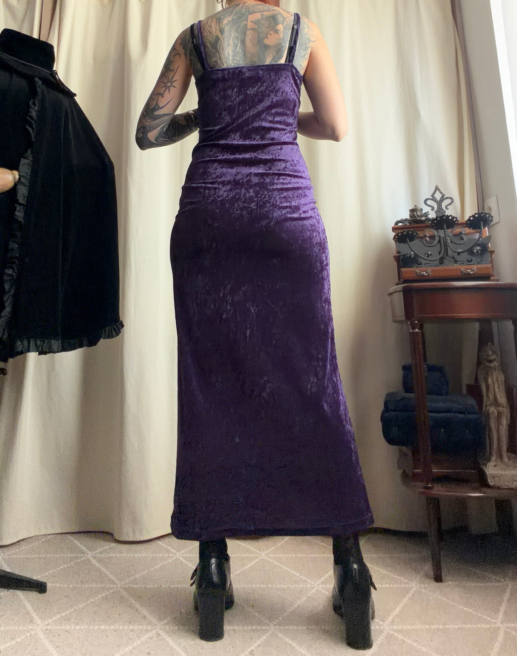 Robe maxi en velours violet coupe ajustée style vampy whimsigoth 90s - Taille S/M