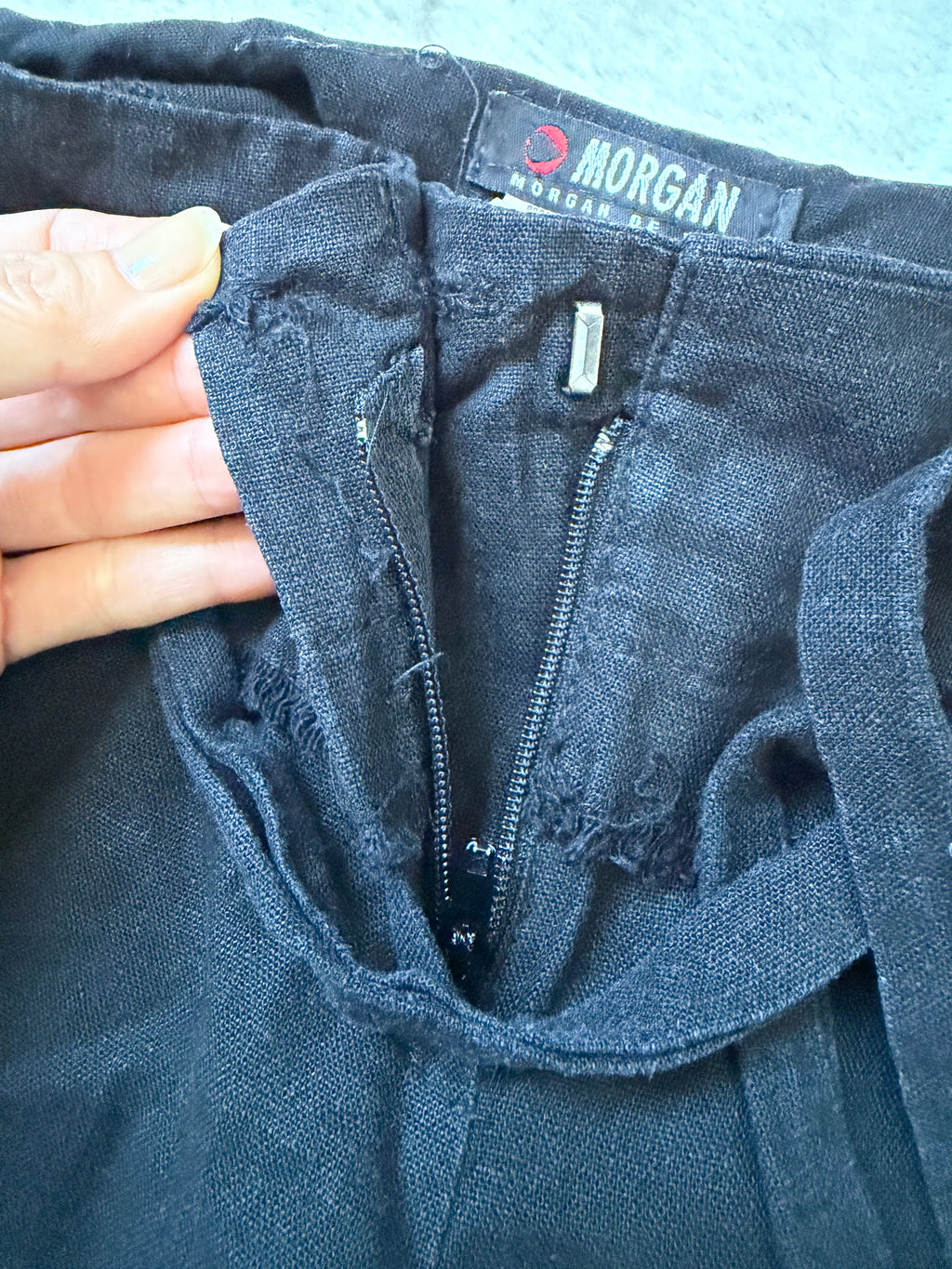 Pantalon noir jambes larges ceinture à œillets style Y2K goth - taille L