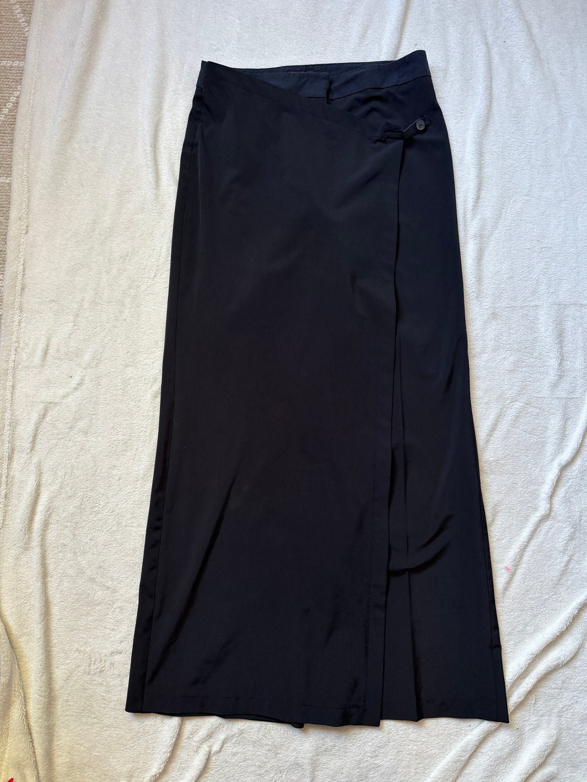 Pantalon noir wide leg avec pan asymétrique style avant garde goth - taille M